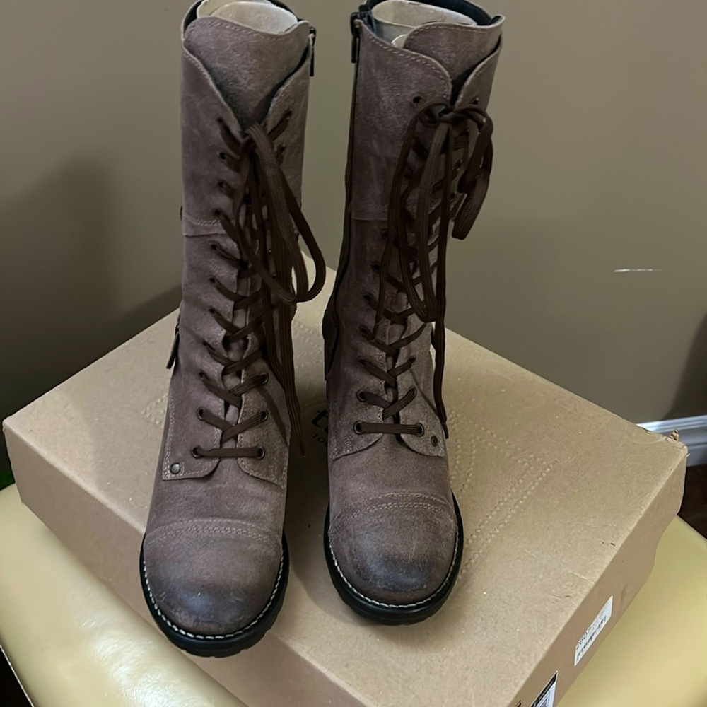 Taos Taupe Oiled Boots